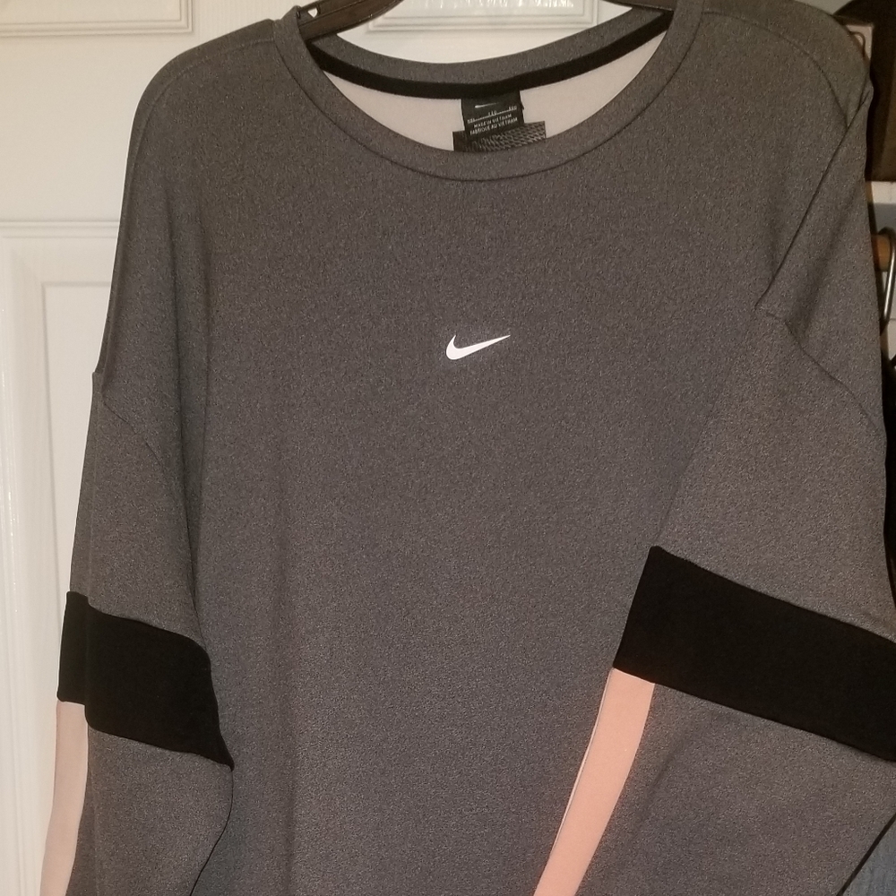 Nike Sweater